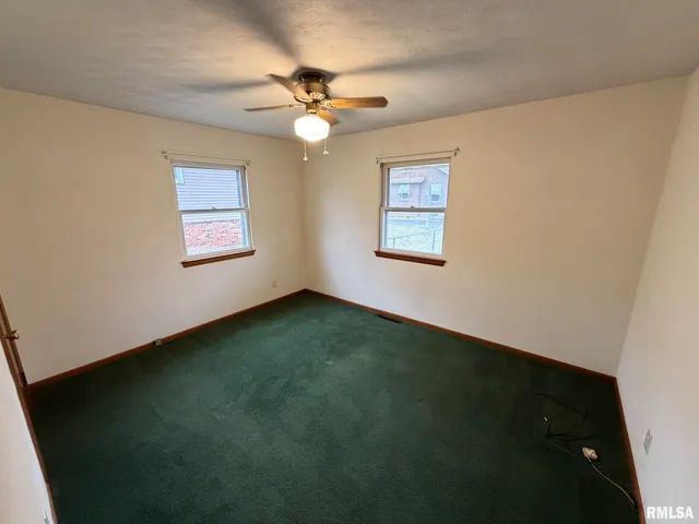 $119,900 | 33 North 17th Avenue, Canton, IL 61520