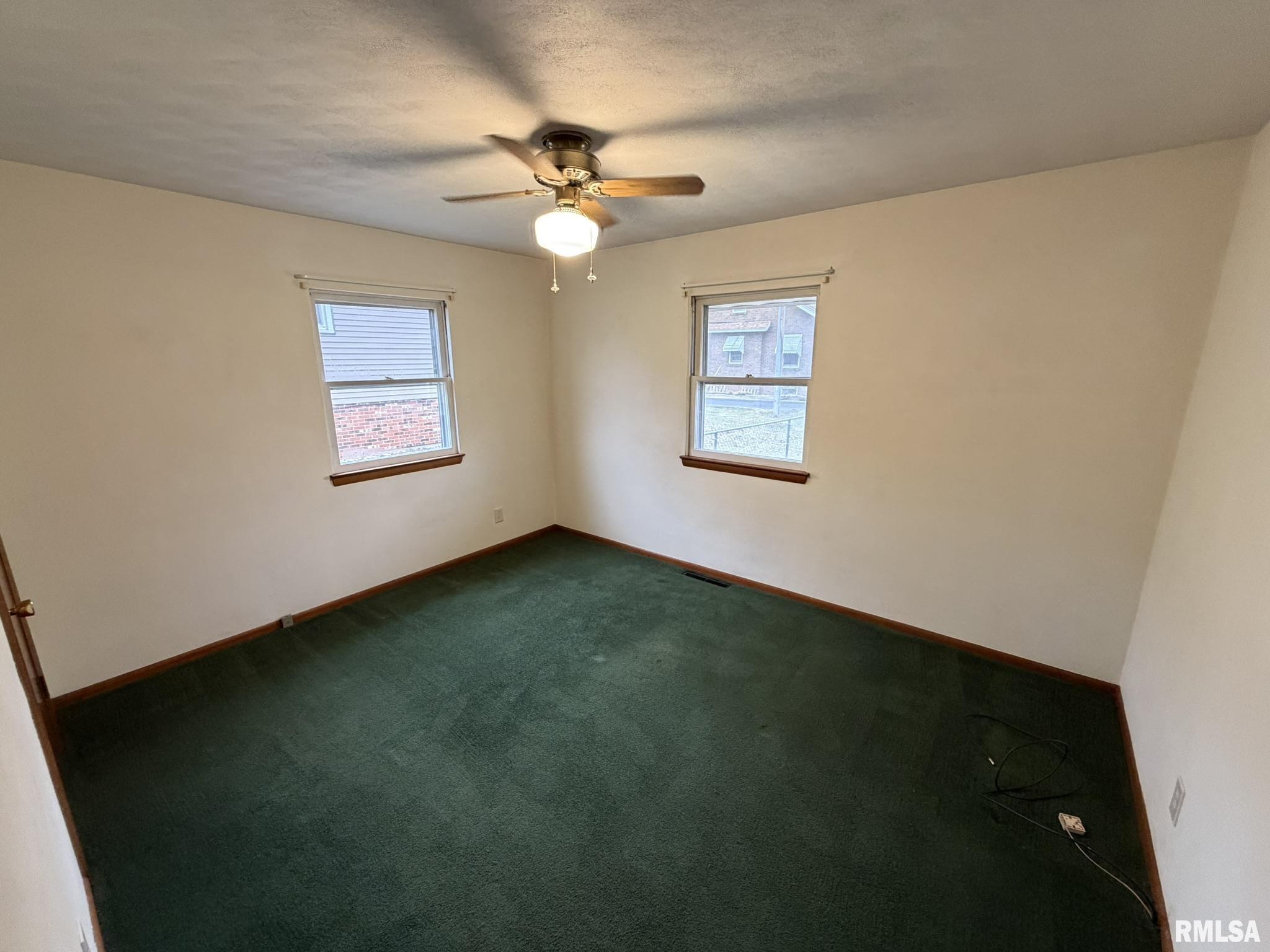 33 North 17th Avenue Canton, IL 61520 - Photo 23 of 30