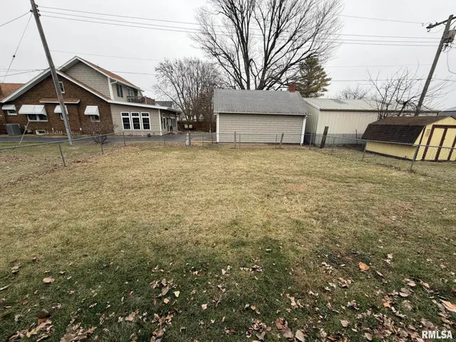 $119,900 | 33 North 17th Avenue, Canton, IL 61520