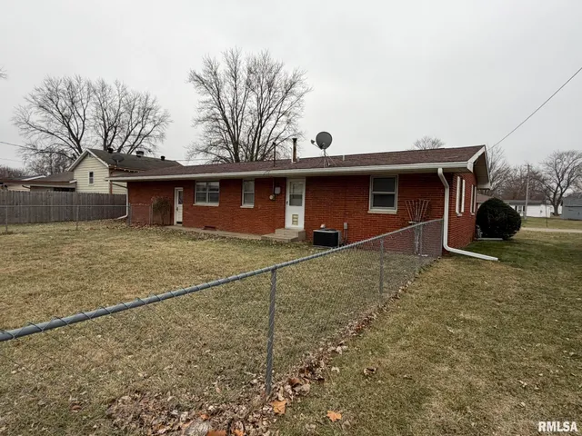 $119,900 | 33 North 17th Avenue, Canton, IL 61520