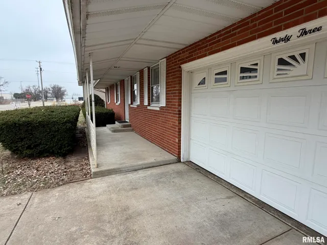 $119,900 | 33 North 17th Avenue, Canton, IL 61520