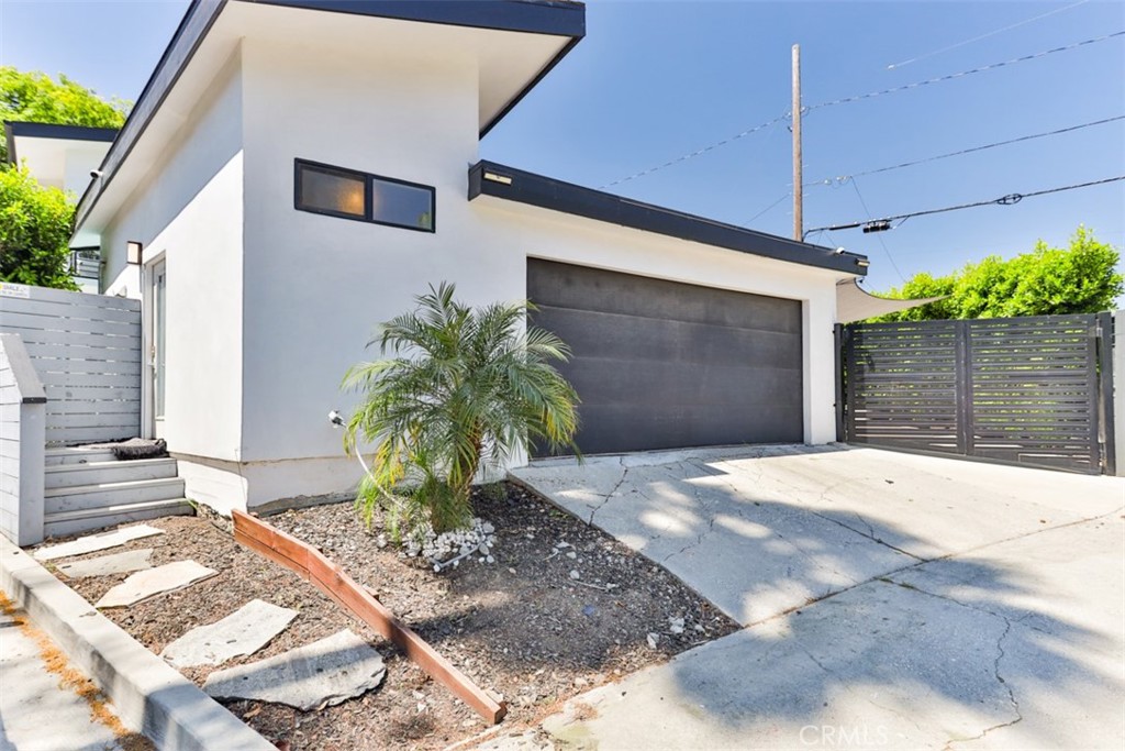 950 El Paso Drive Los Angeles, CA 90042 - Photo 52 of 52 a front view of a house with garden