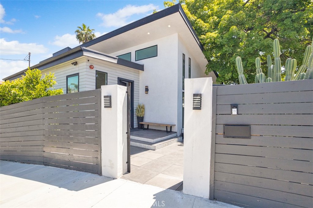 950 El Paso Drive Los Angeles, CA 90042 - Photo 7 of 52 a view of a house with a street