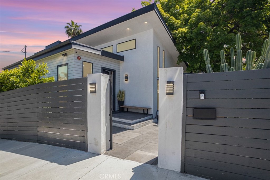 950 El Paso Drive Los Angeles, CA 90042 - Photo 8 of 52 a view of a house with a door and a outdoor space