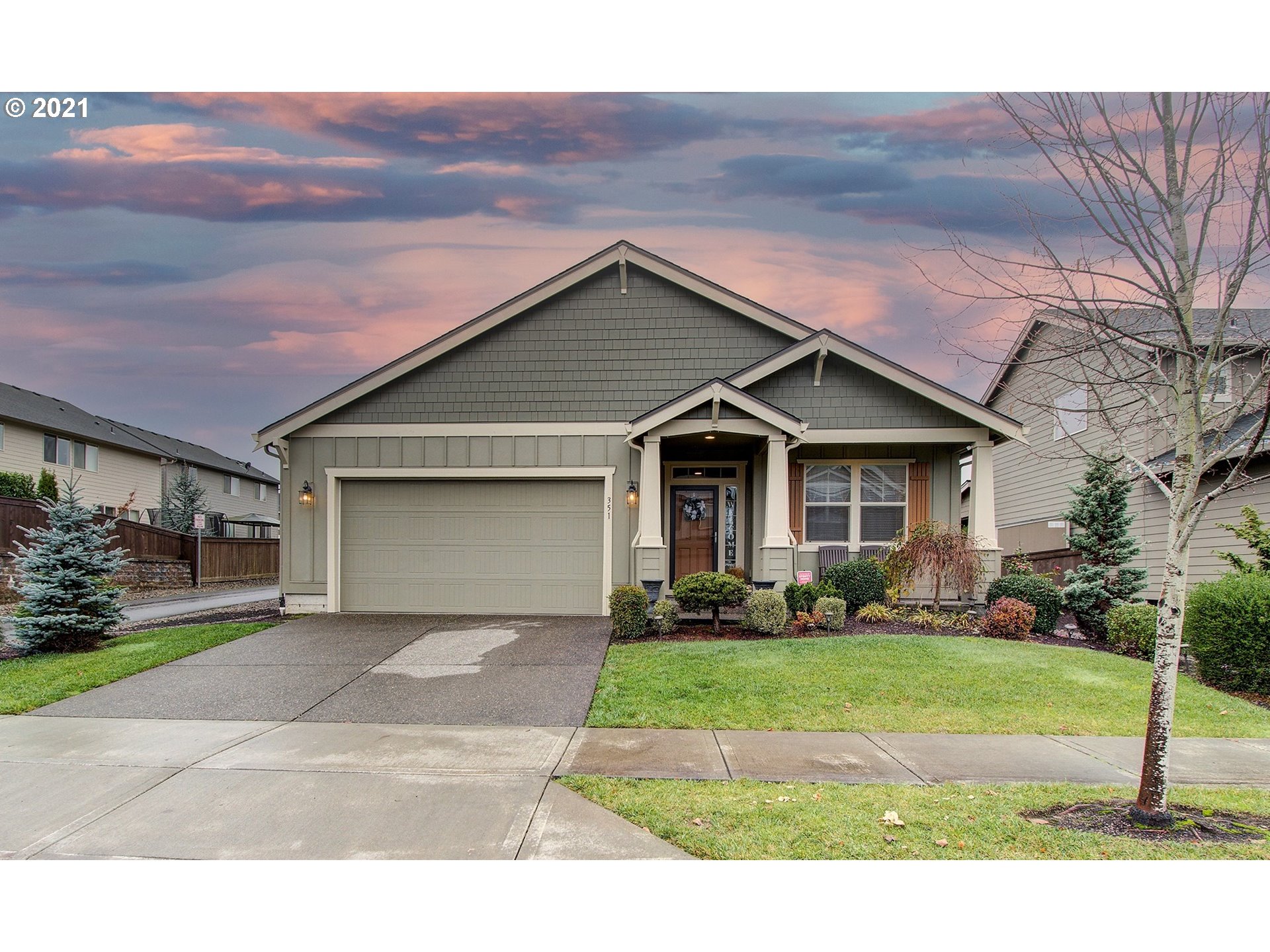351 North Green Gables Loop Ridgefield, WA 98642 - Photo 1 of 28