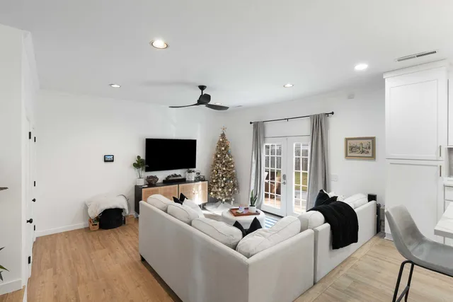 $569,000 | 1893 St Julian Drive, Charleston, SC 29407