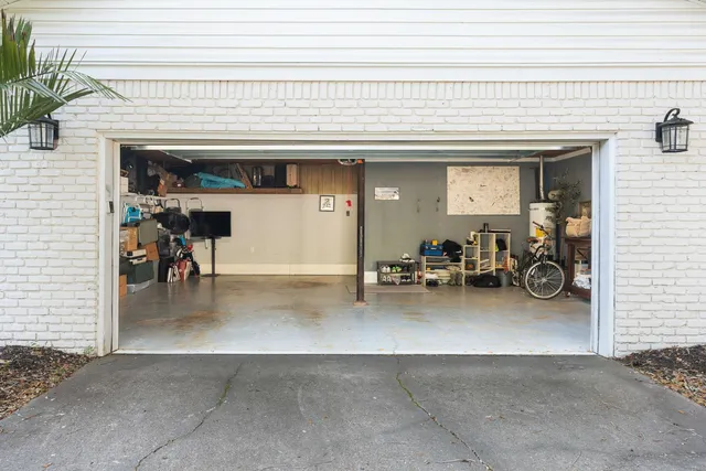 $569,000 | 1893 St Julian Drive, Charleston, SC 29407