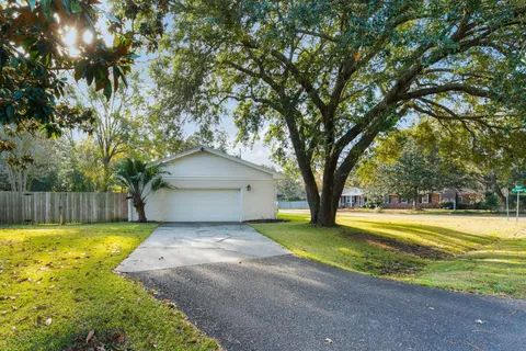 $569,000 | 1893 St Julian Drive, Charleston, SC 29407