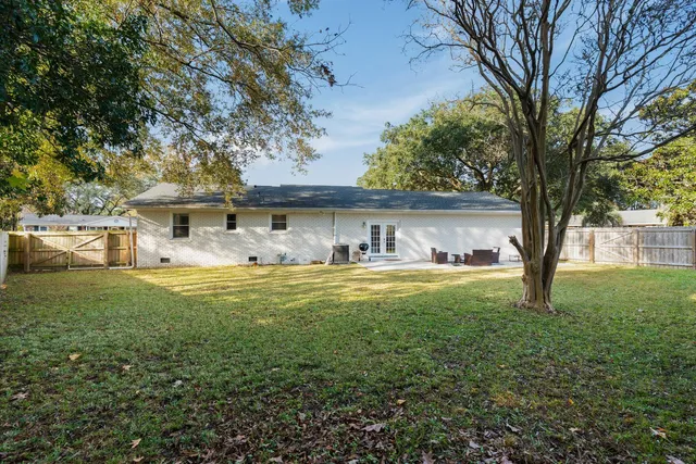 $569,000 | 1893 St Julian Drive, Charleston, SC 29407