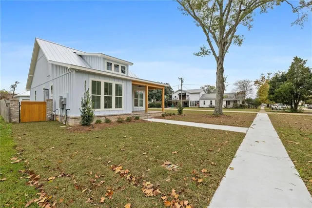 $535,000 | 360 North 6th Street, Ponchatoula, LA 70454