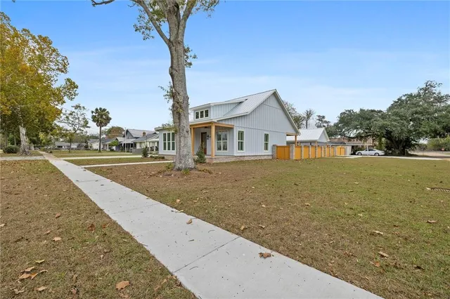 $535,000 | 360 North 6th Street, Ponchatoula, LA 70454