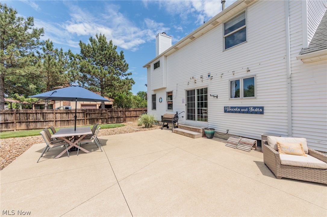 5630 Oak Point Road Lorain, OH 44053 - Photo 35 of 44 View of patio