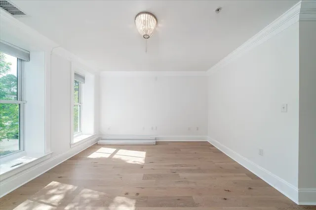 $3,200 | 732 South Shelmore Boulevard, Unit 201, Mount Pleasant, SC 29464