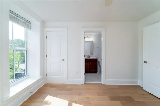 $3,200 | 732 South Shelmore Boulevard, Unit 201, Mount Pleasant, SC 29464