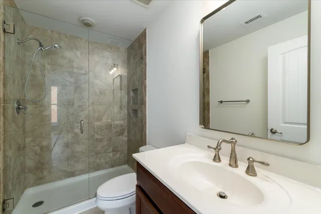 $3,200 | 732 South Shelmore Boulevard, Unit 201, Mount Pleasant, SC 29464