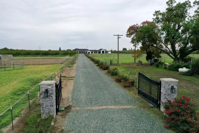 $1,650,000 | 16464 Fox Road, Lodi, CA 95240