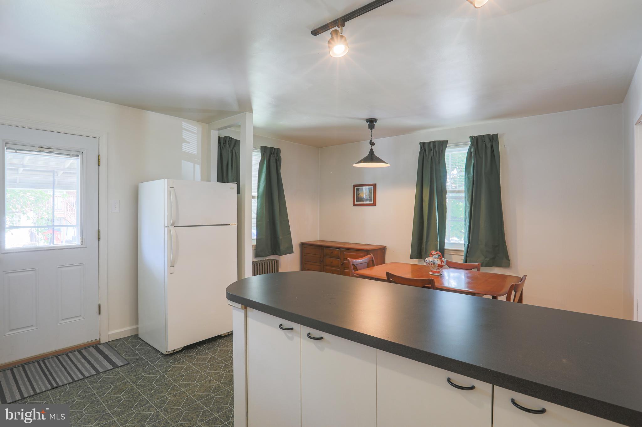 1734 Red Oak Road Baltimore, MD 21234 - Photo 17 of 34