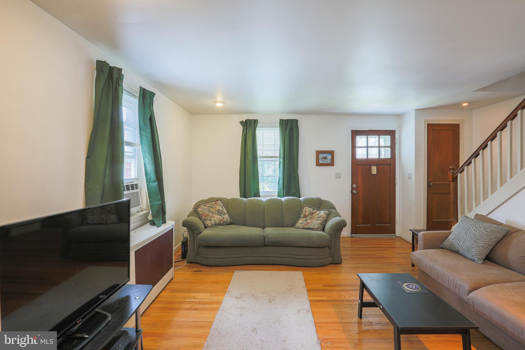 1734 Red Oak Road Baltimore, MD 21234 - Photo 6 of 34