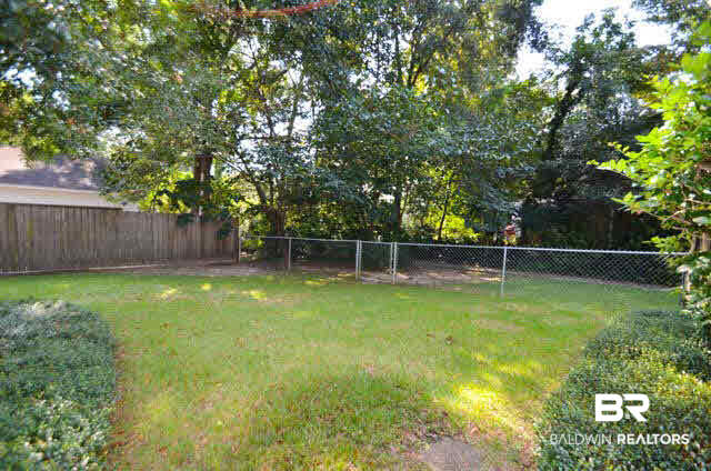5709 Regency Court North Mobile, AL 36609 - Photo 18 of 22