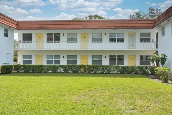 $1,800 | 1225 Northwest 21st Street, Unit 2105, Stuart, FL 34994