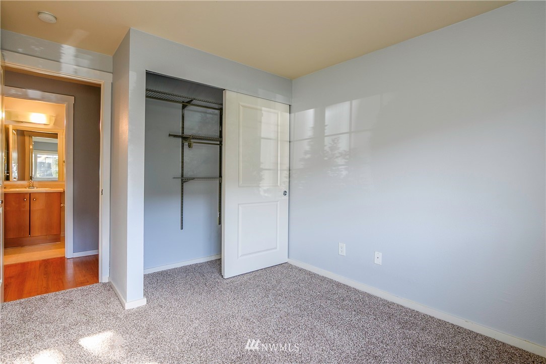 12404 East Gibson Road, Unit J106 Everett, WA 98204 - Photo 12 of 25 Gallery Image 12