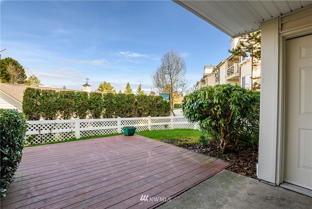 12404 East Gibson Road, Unit J106 Everett, WA 98204 - Photo 17 of 25 Gallery Image 17