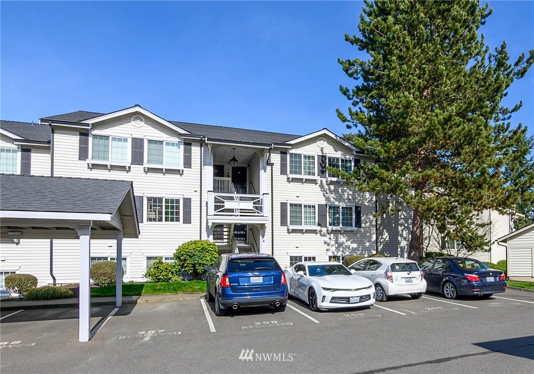 12404 East Gibson Road, Unit J106 Everett, WA 98204 - Photo 19 of 25 Gallery Image 19