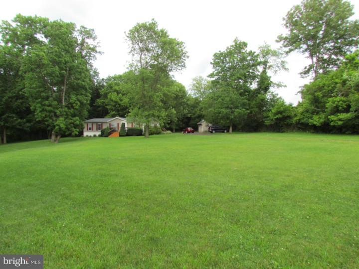 1625 Yost Road Blue Bell, PA 19422 - Photo 2 of 25 Front Yard