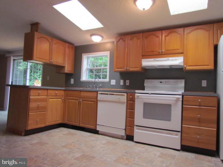 1625 Yost Road Blue Bell, PA 19422 - Photo 12 of 25 Kitchen