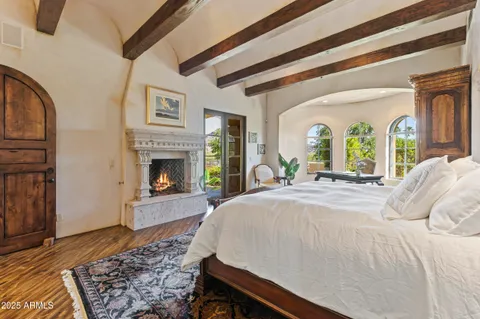 $5,975,000 | 4334 East Desert Crest Drive, Paradise Valley, AZ 85253