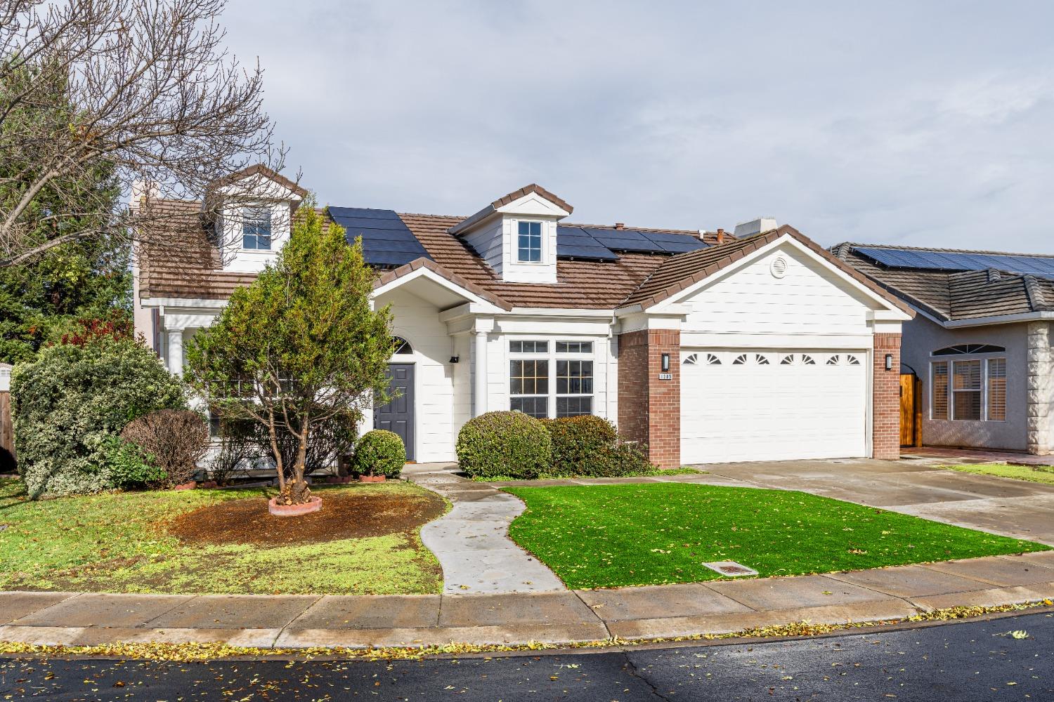 1305 Myrtle Beach Way Modesto, CA 95357 - Photo 3 of 35 Gallery Image 3