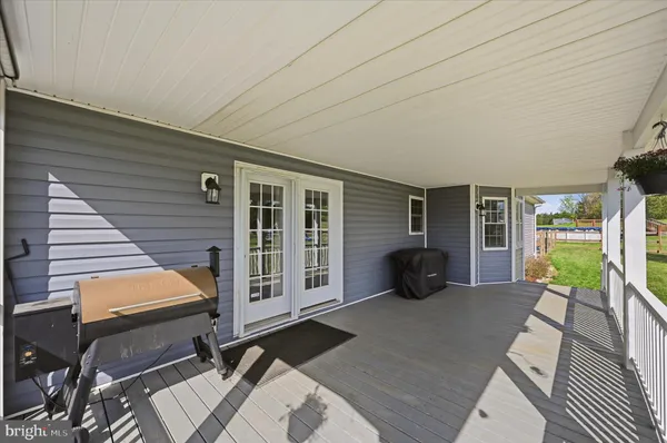 $600,000 | 554 Cherry Hill Farm Drive, Kearneysville, WV 25430