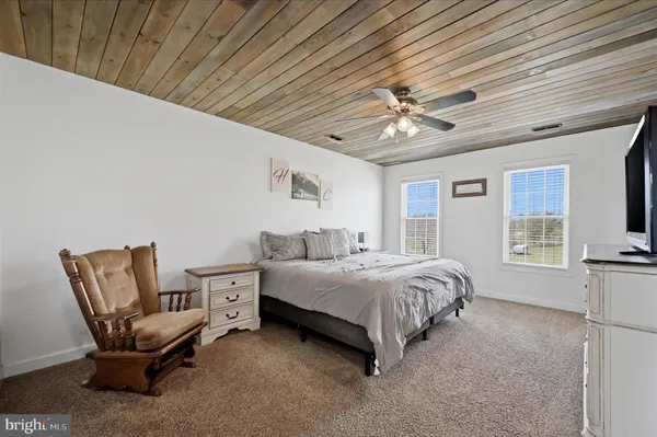 $600,000 | 554 Cherry Hill Farm Drive, Kearneysville, WV 25430