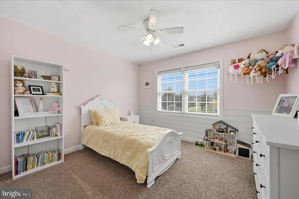 $600,000 | 554 Cherry Hill Farm Drive, Kearneysville, WV 25430