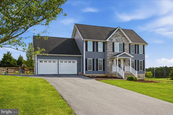 $600,000 | 554 Cherry Hill Farm Drive, Kearneysville, WV 25430