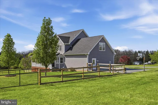 $600,000 | 554 Cherry Hill Farm Drive, Kearneysville, WV 25430