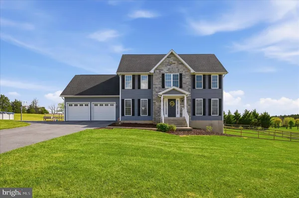 $600,000 | 554 Cherry Hill Farm Drive, Kearneysville, WV 25430