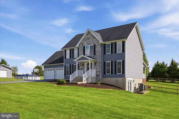 $600,000 | 554 Cherry Hill Farm Drive, Kearneysville, WV 25430