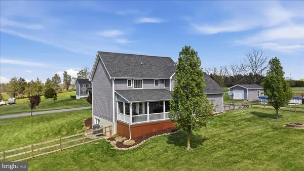 $600,000 | 554 Cherry Hill Farm Drive, Kearneysville, WV 25430