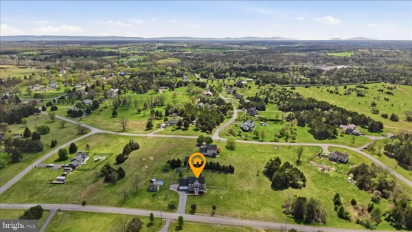 $600,000 | 554 Cherry Hill Farm Drive, Kearneysville, WV 25430