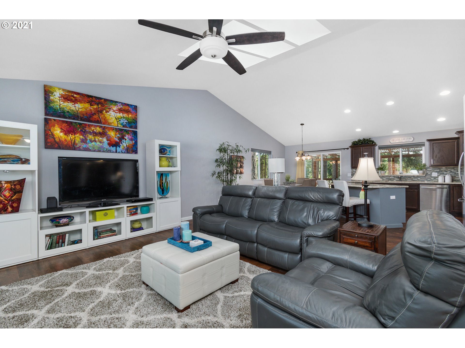 33855 Tarbell Road Scappoose, OR 97056 - Photo 4 of 21 Gallery Image 4