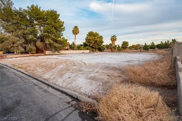 $347,000 | 3015 La Mesa Drive, Henderson, NV 89014