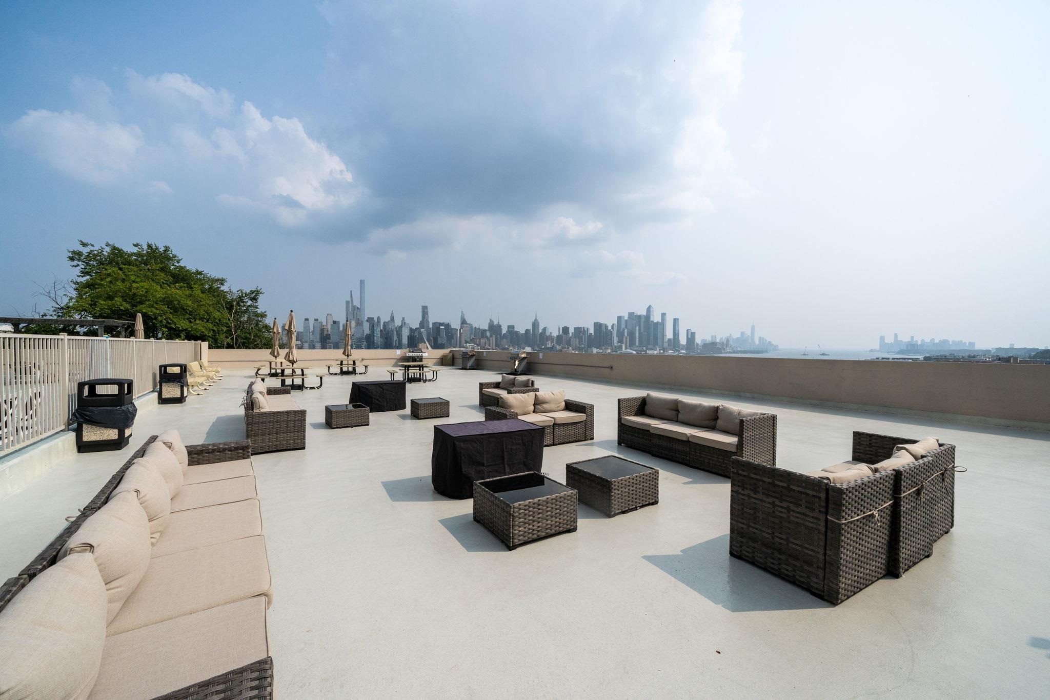 6040 Boulevard East, Unit 23G West New York, NJ 07093 - Photo 29 of 32