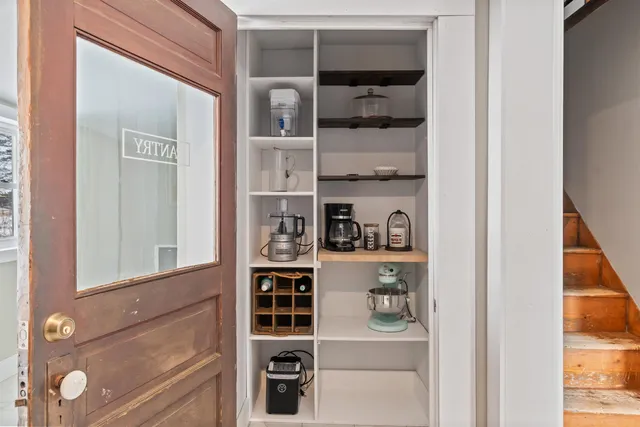 $359,900 | 184 Danyow Road, Sheldon, VT 05450