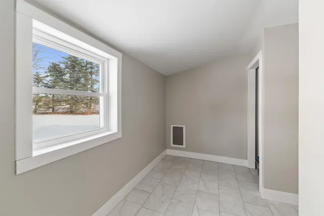 $359,900 | 184 Danyow Road, Sheldon, VT 05450