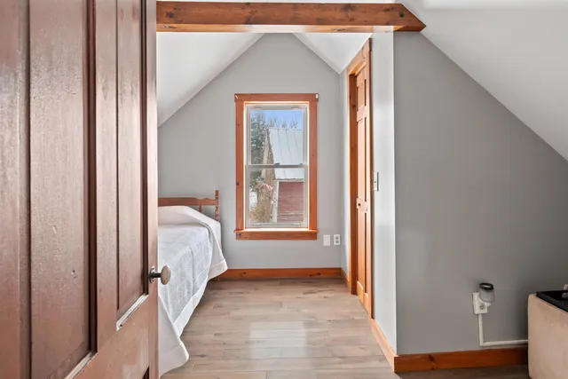 $359,900 | 184 Danyow Road, Sheldon, VT 05450