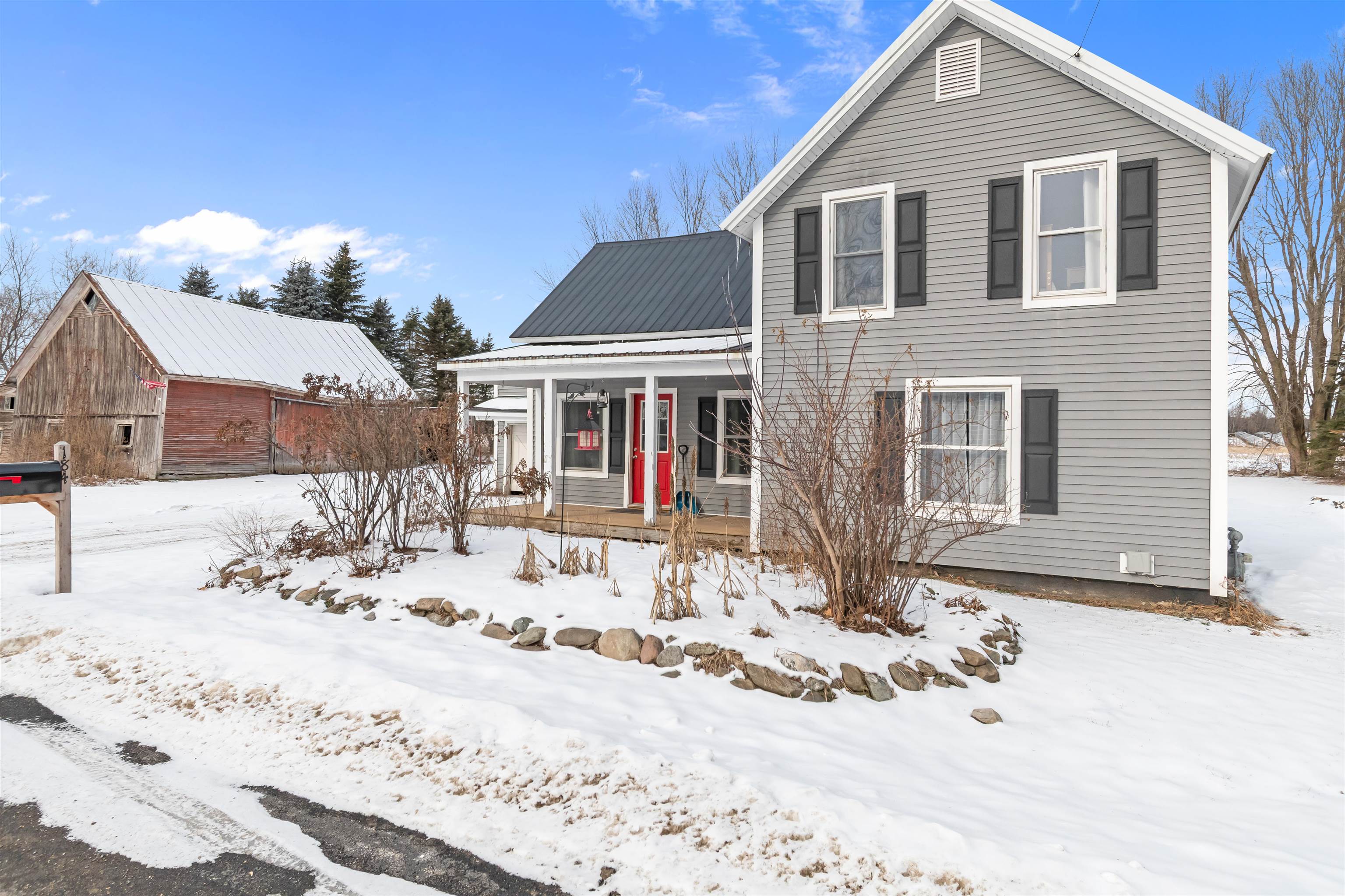 184 Danyow Road Sheldon, VT 05450 - Photo 4 of 58