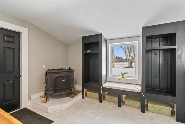 $359,900 | 184 Danyow Road, Sheldon, VT 05450