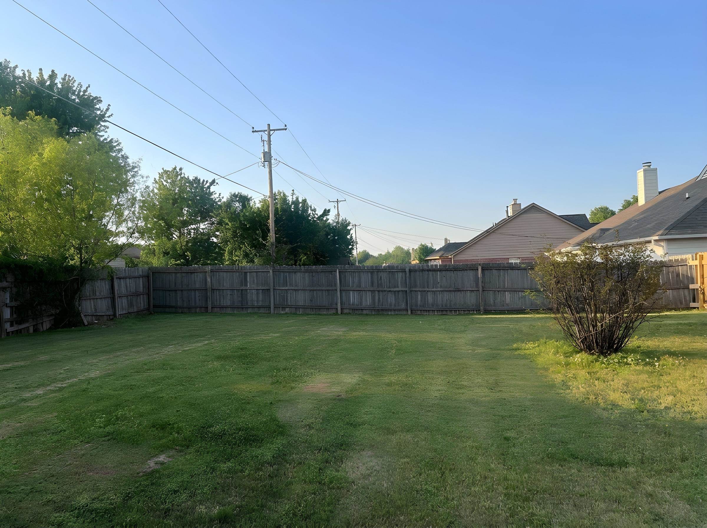 4005 Long Creek Road Memphis, TN 38125 - Photo 37 of 37 View of fenced backyard
