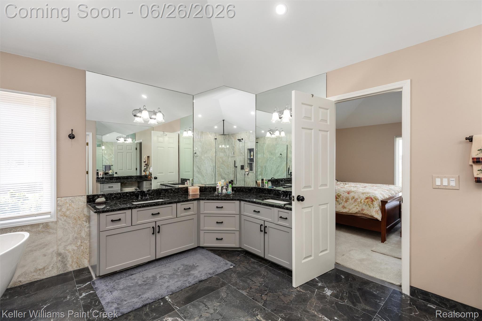 2036 Hickory Trail Drive Rochester, MI 48309 - Photo 31 of 77 06-2036 Hickory Trail Dr 0005.jpg